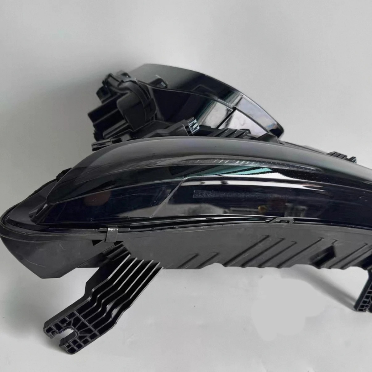New OEM Hot Sale Factory Quality Auto Spare Parts Left Headlight for NIO ET7 OE P0220714AL
